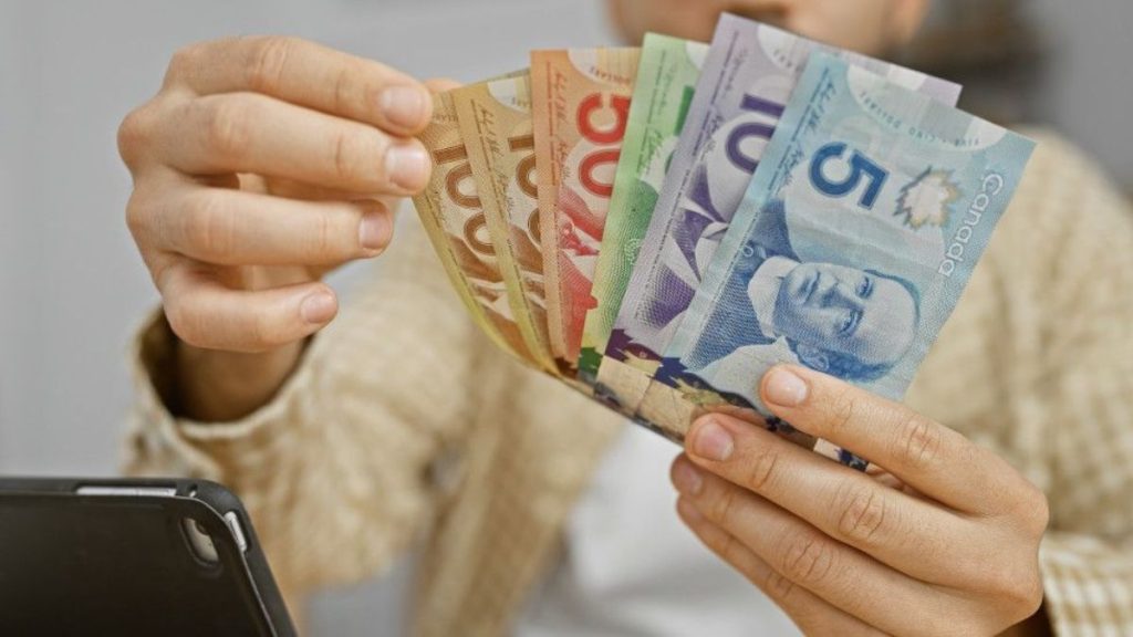 Canada OAS Payment Boost in October 2025
